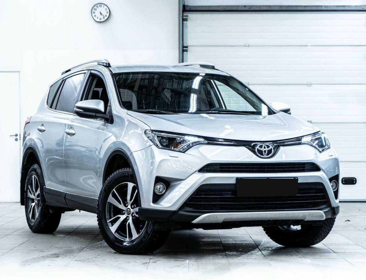 Купить Toyota RAV4, 2016, 45 000 км.. Фото: #1