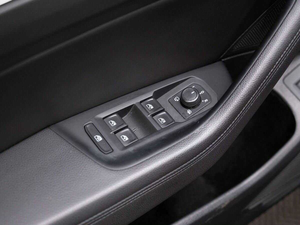 Купить Volkswagen Passat, 2019, 133 248 км.. Фото: #22
