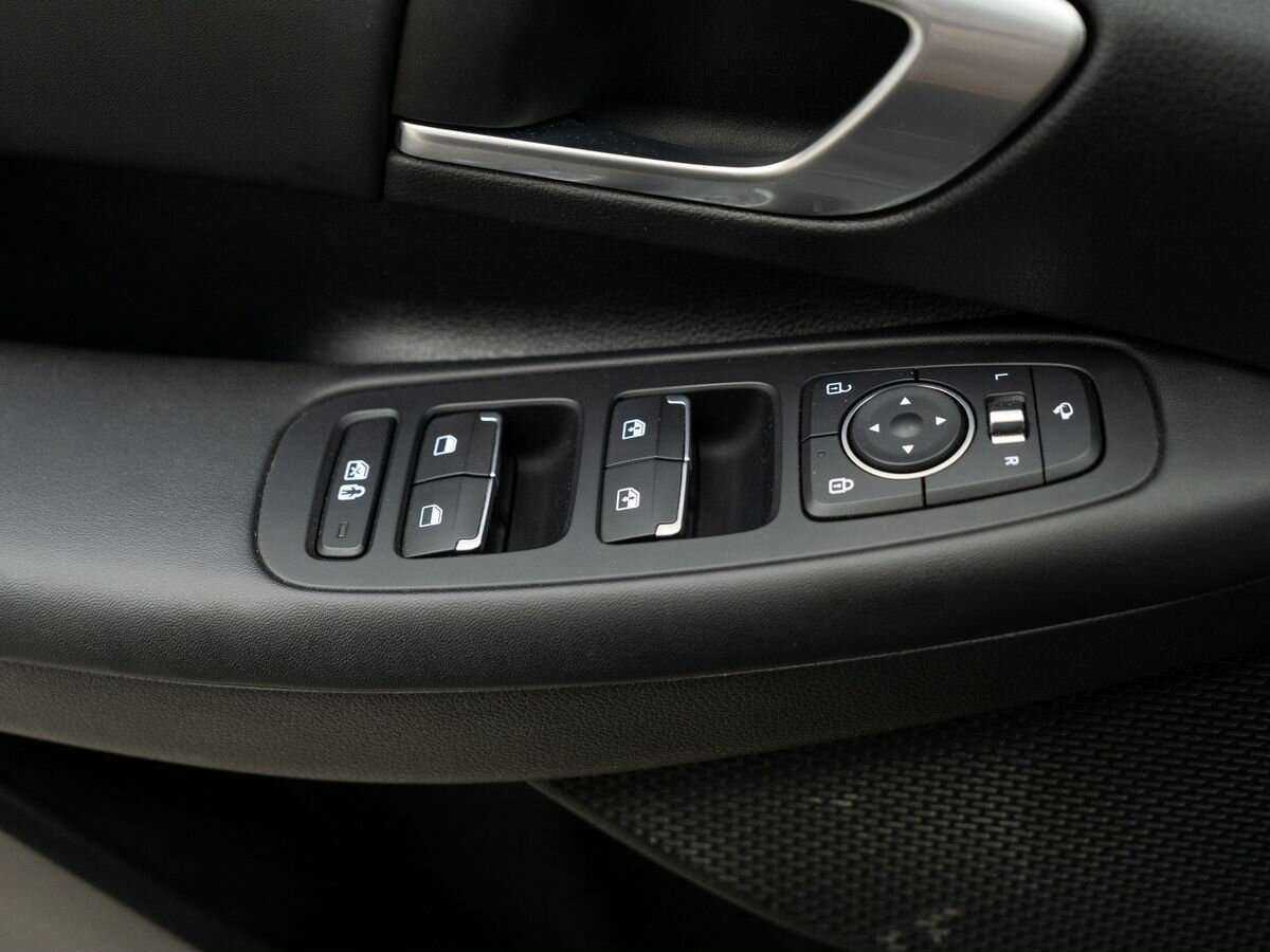 Купить Hyundai Sonata, 2020, 56 200 км.. Фото: #13