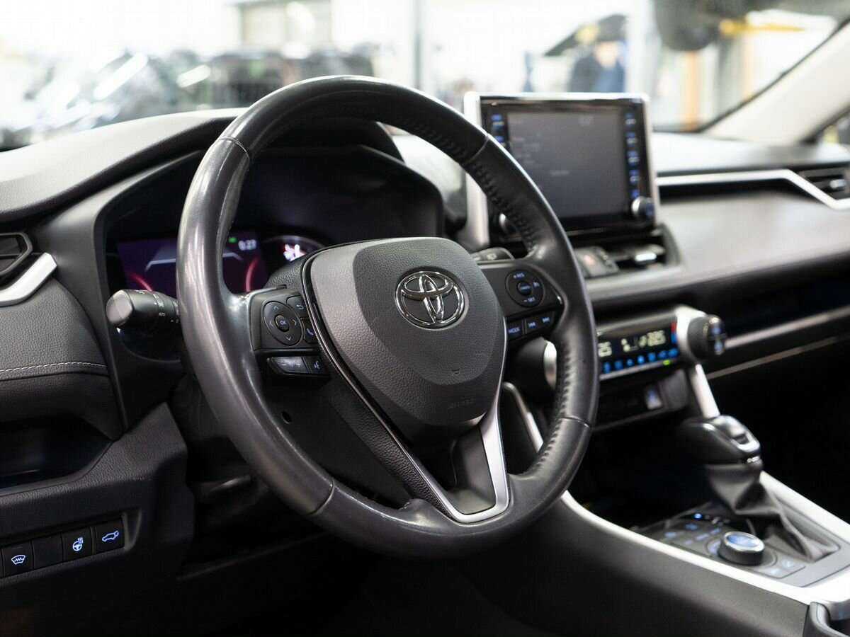 Купить Toyota RAV4, 2020, 91 800 км.. Фото: #4