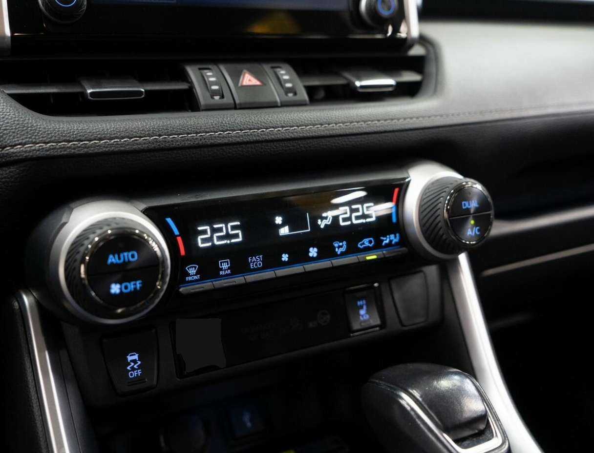 Купить Toyota RAV4, 2020, 91 800 км.. Фото: #10