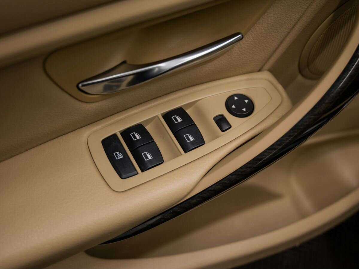 Купить BMW 3 серии, 2012, 180 841 км.. Фото: #10