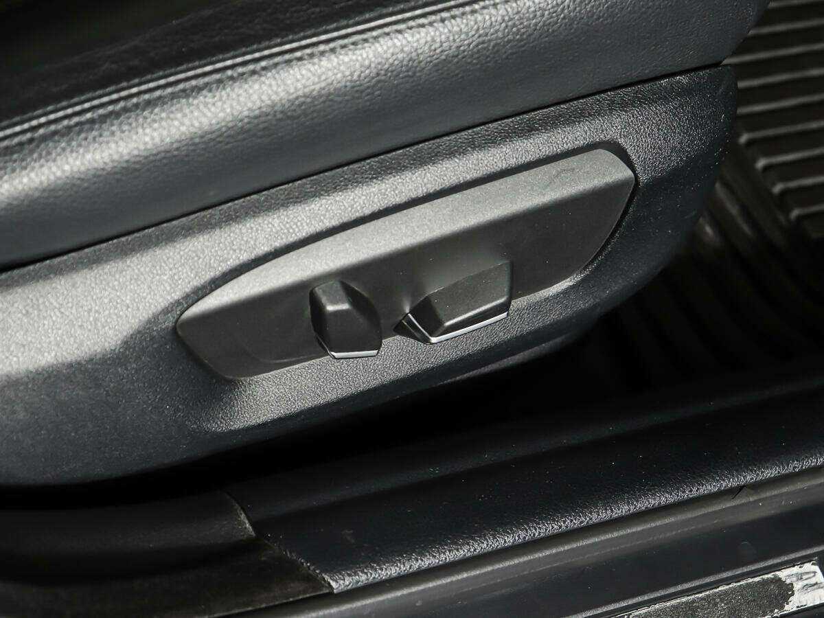 Купить BMW 5 серии, 2013, 129 299 км.. Фото: #15