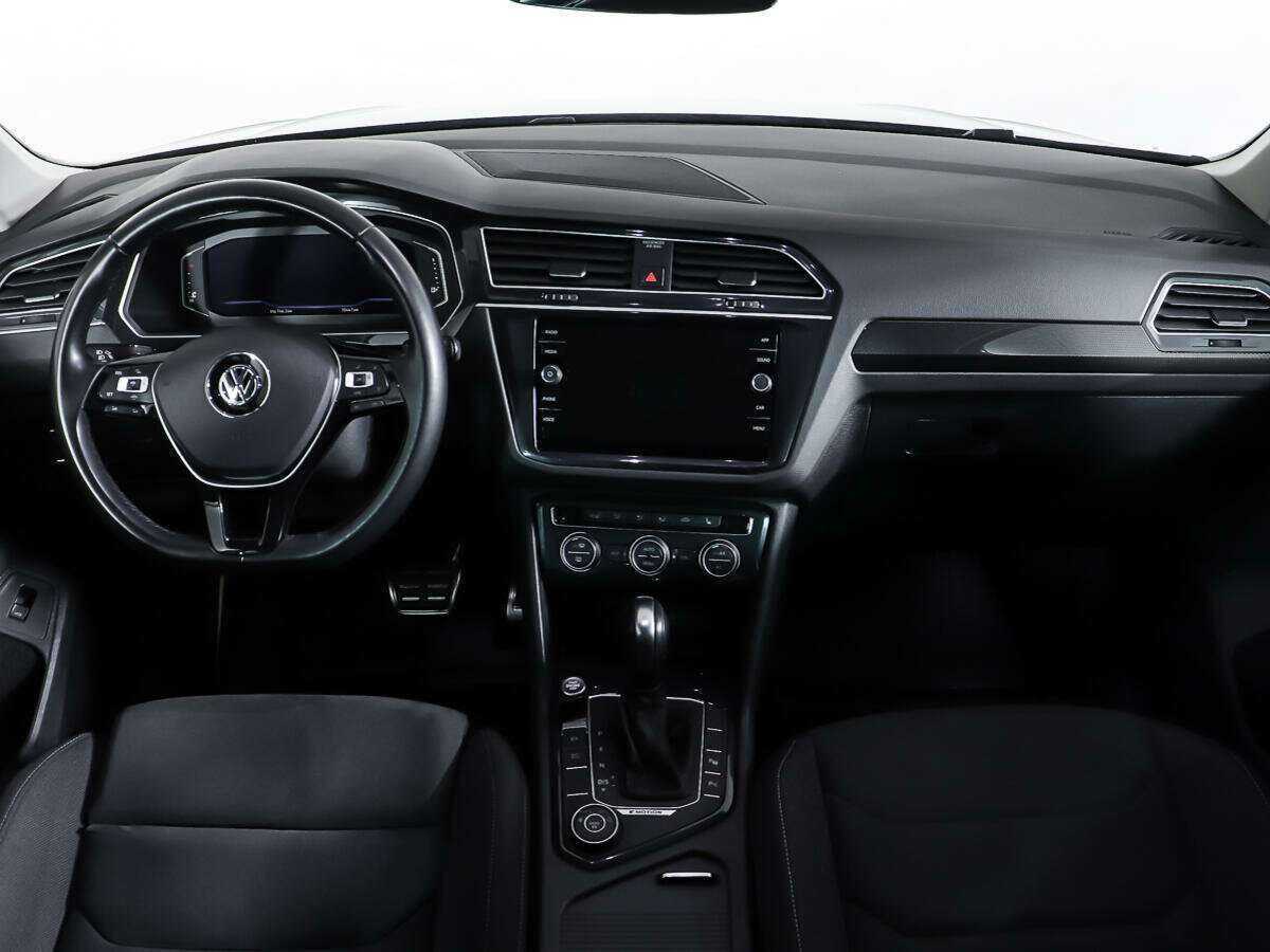 Купить Volkswagen Tiguan, 2020, 70 446 км.. Фото: #11