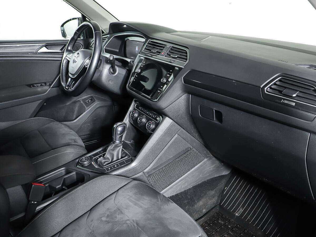 Купить Volkswagen Tiguan, 2018, 90 642 км.. Фото: #9