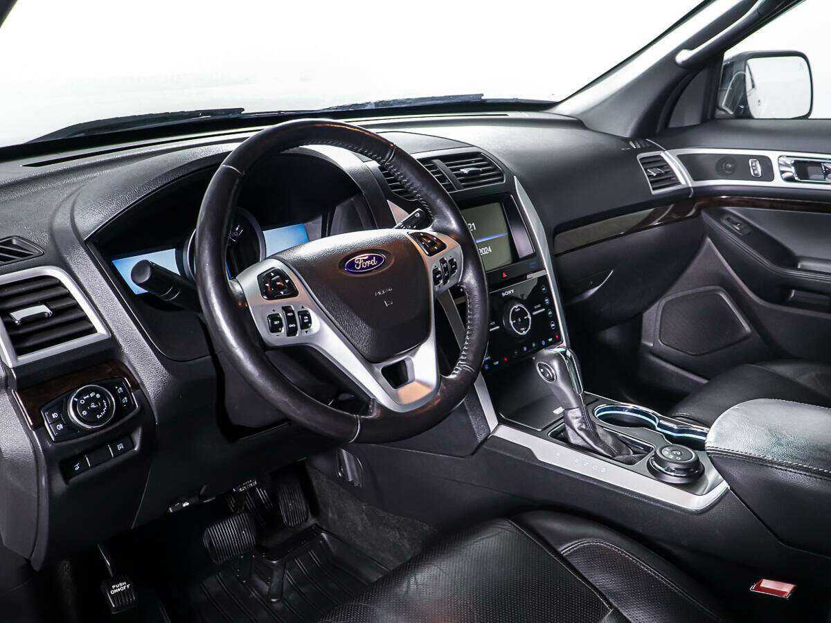 Купить Ford Explorer, 2015, 122 765 км.. Фото: #12