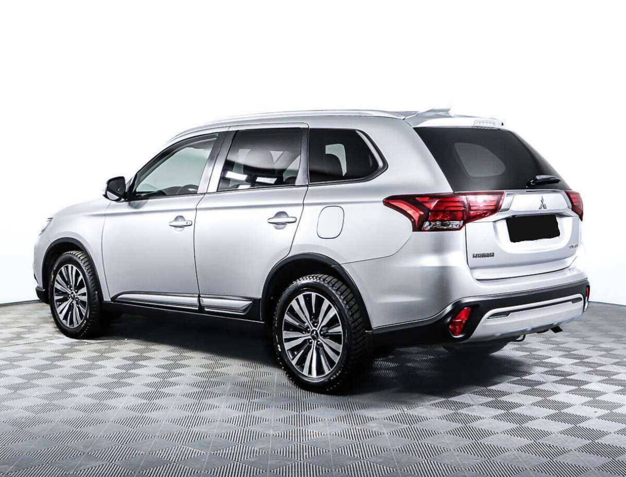 Купить Mitsubishi Outlander, 2019, 101 800 км.. Фото: #6