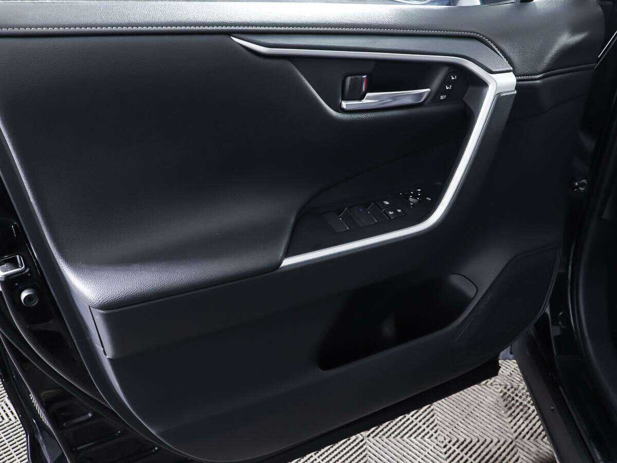 Купить Toyota RAV4, 2019, 39 902 км.. Фото: #13