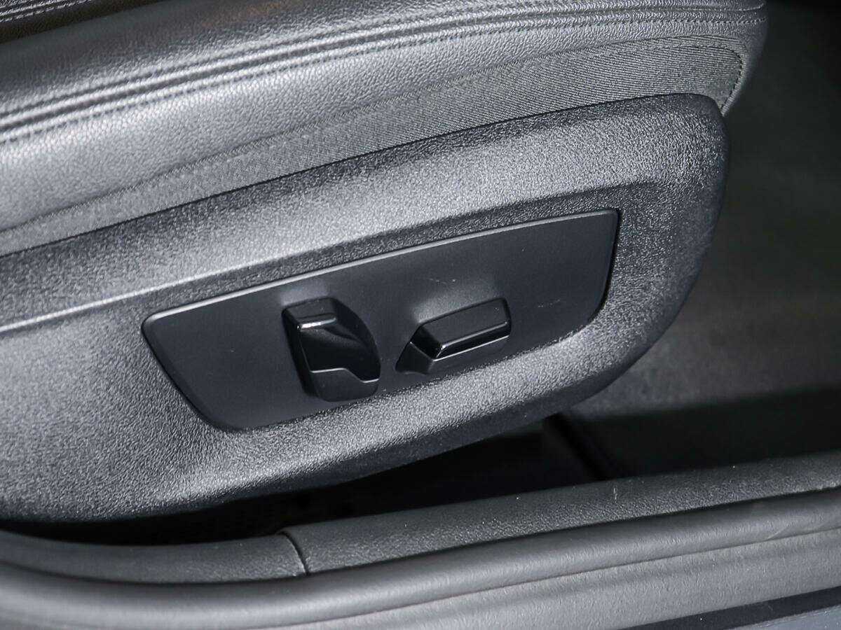 Купить BMW 5 серии, 2017, 223 406 км.. Фото: #16