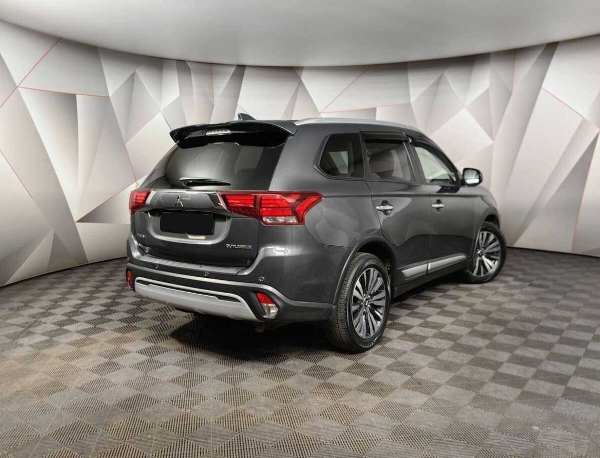 Купить Mitsubishi Outlander, 2019, 62 238 км.. Фото: #1