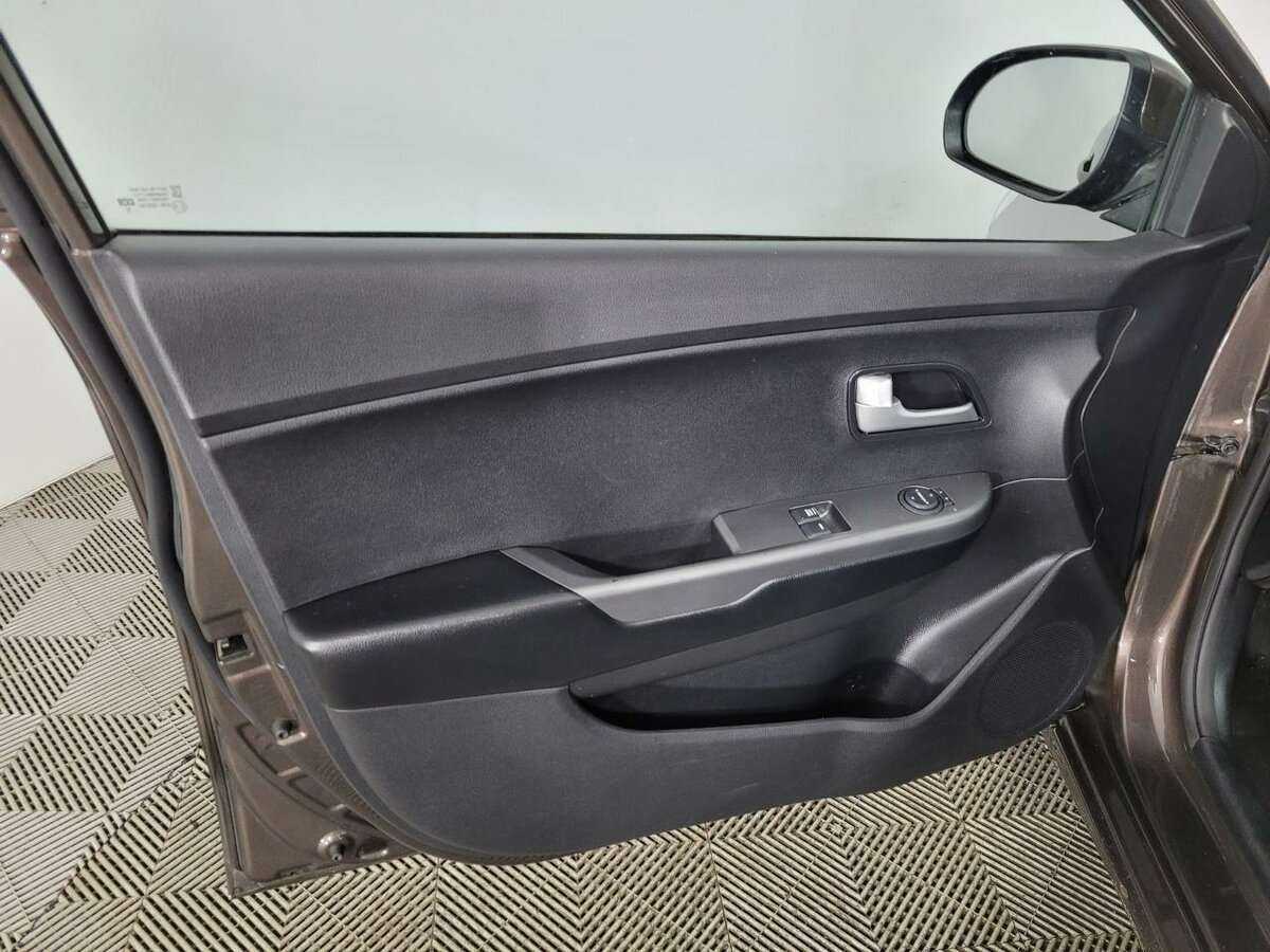 Купить Киа Рио, 2016, 110 000 км.. Фото: #7