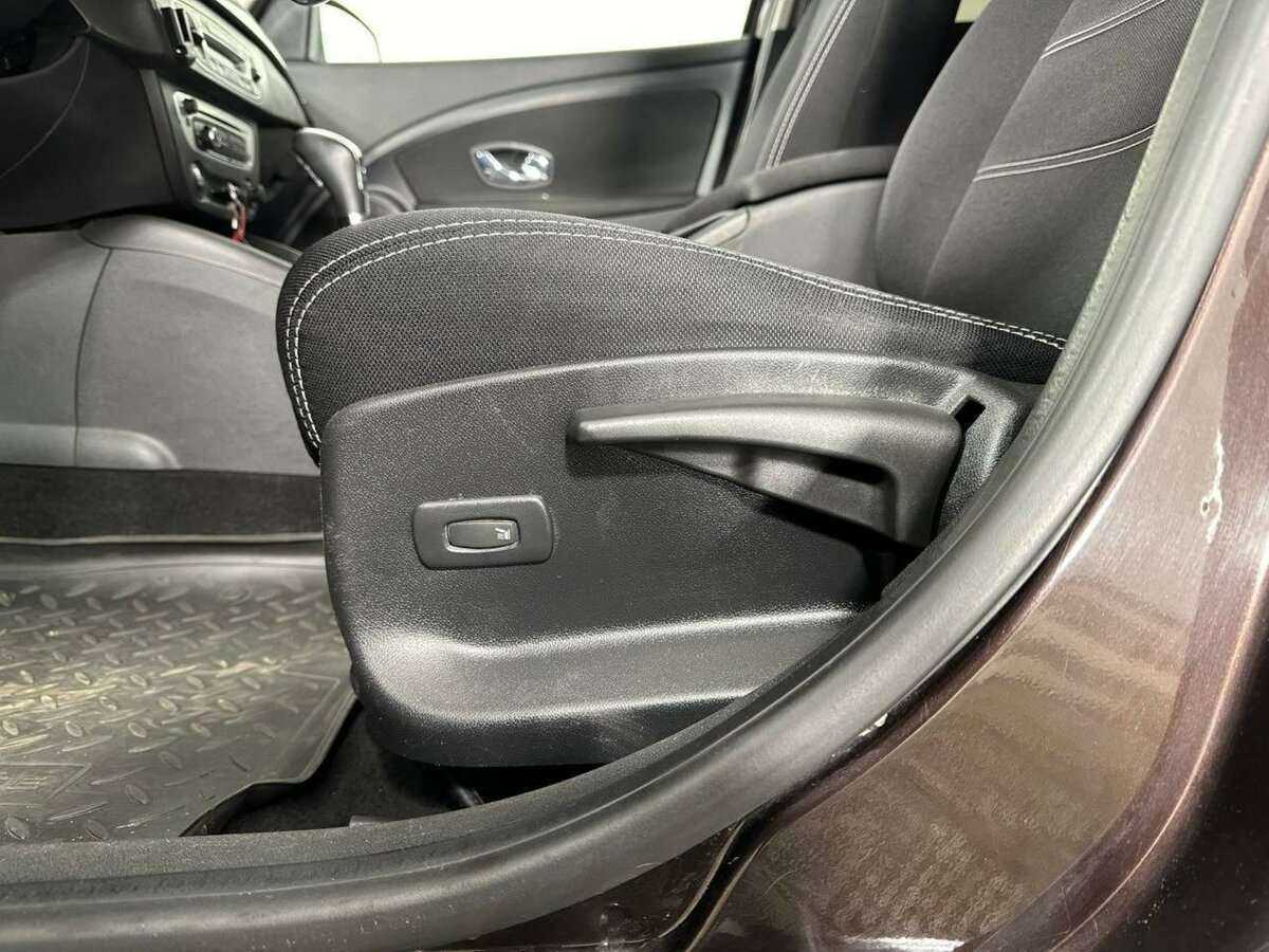 Купить Renault Fluence, 2014, 76 699 км.. Фото: #9