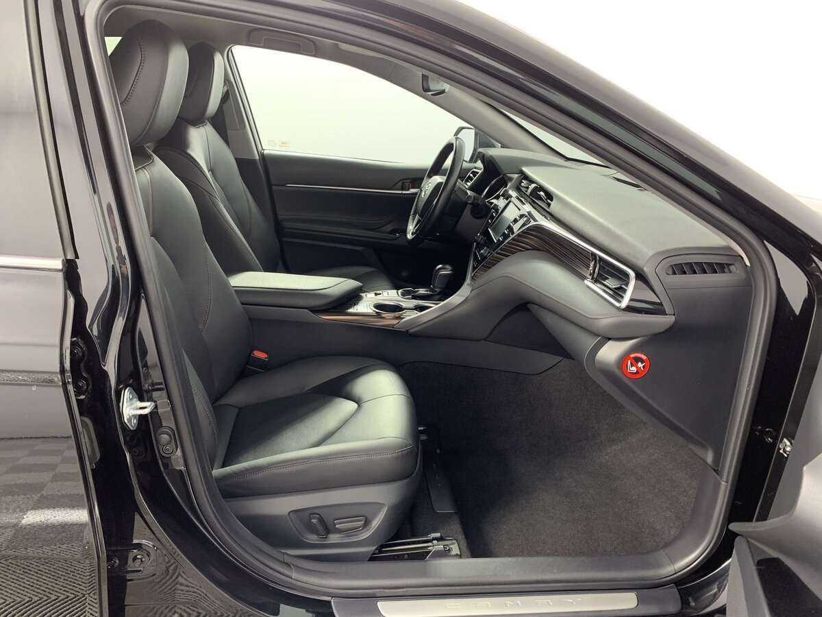 Купить Toyota Camry, 2019, 132 745 км.. Фото: #14