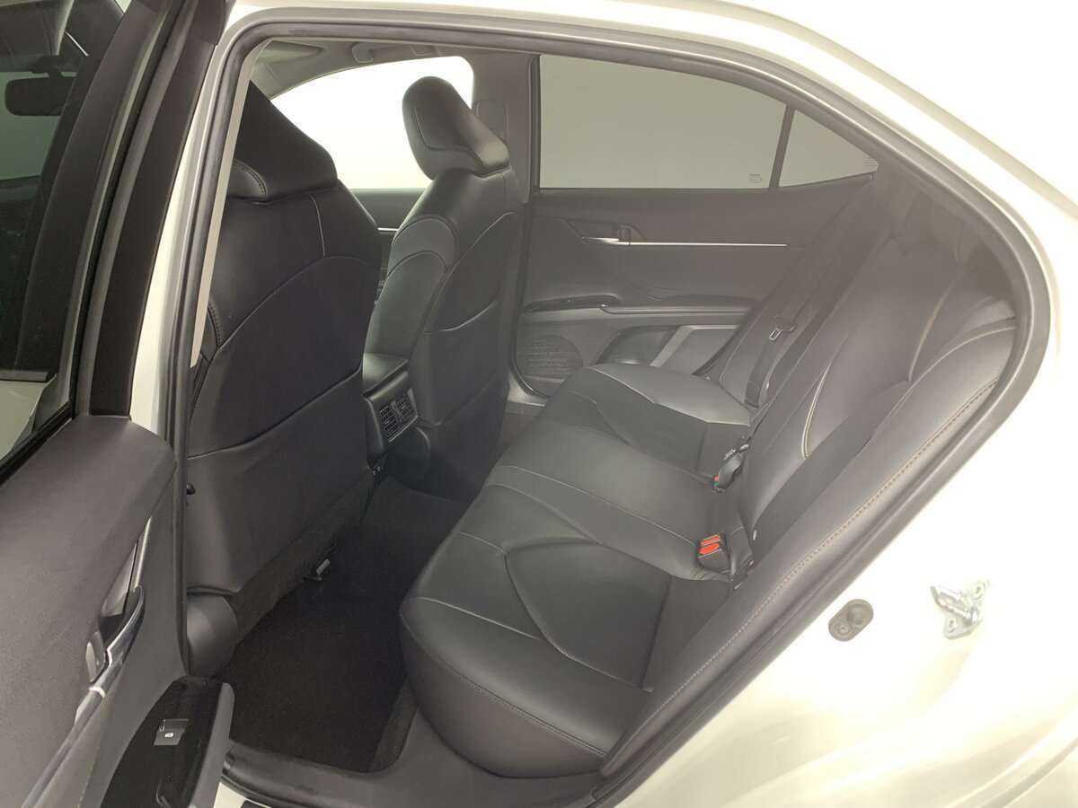 Купить Toyota Camry, 2020, 211 001 км.. Фото: #9