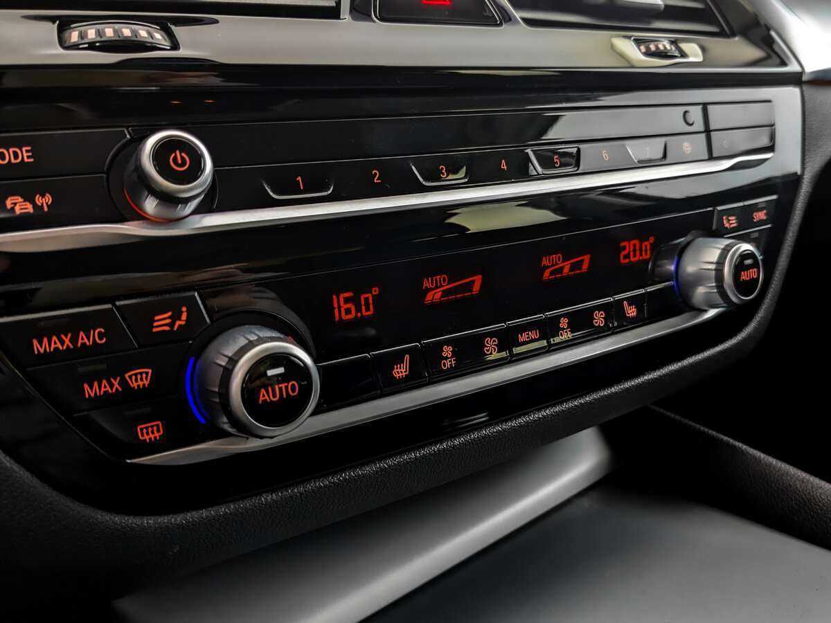 Купить BMW 5 серии, 2018, 210 758 км.. Фото: #20