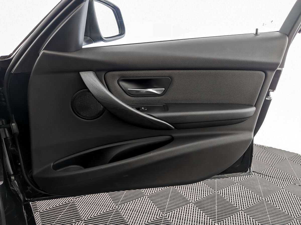 Купить BMW 3 серии, 2019, 105 719 км.. Фото: #17