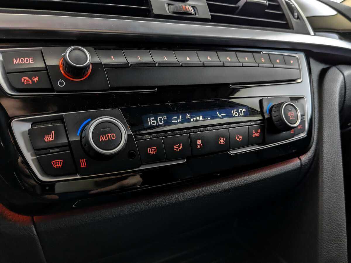 Купить BMW 3 серии, 2017, 117 684 км.. Фото: #19