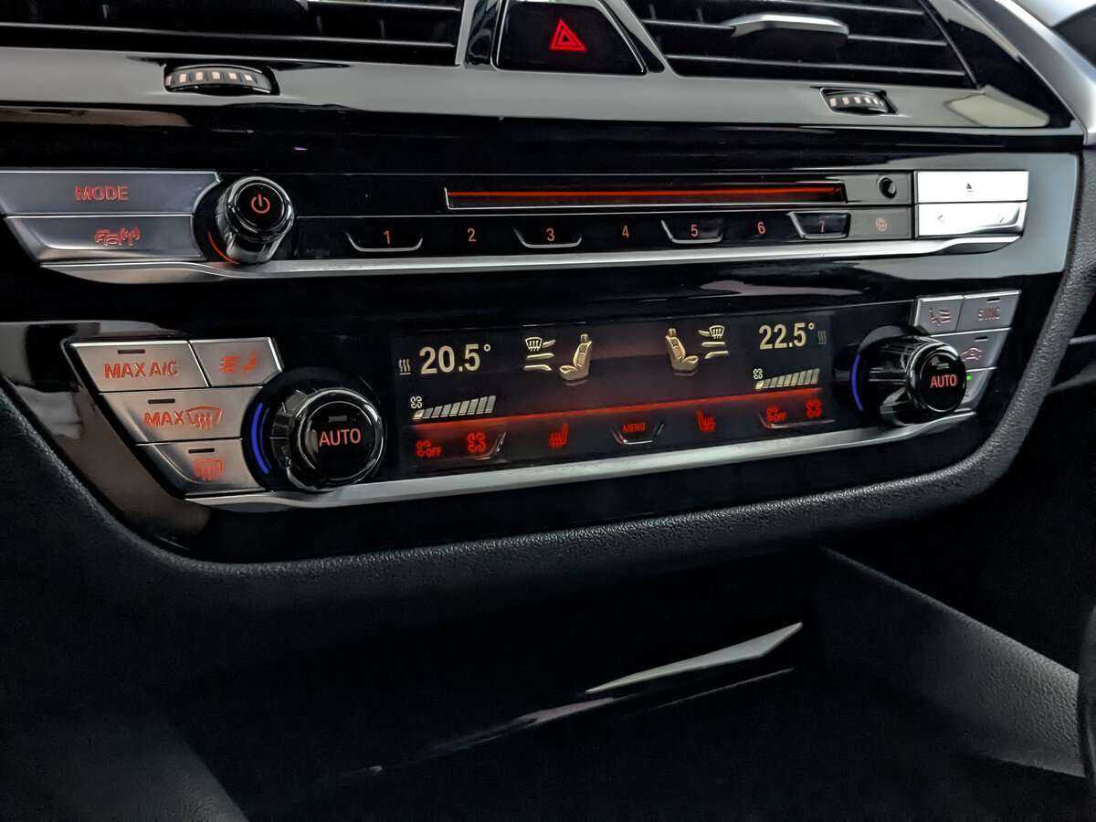 Купить BMW 5 серии, 2017, 178 791 км.. Фото: #16