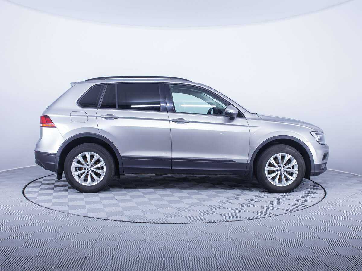 Купить Volkswagen Tiguan, 2020, 49 608 км.. Фото: #3