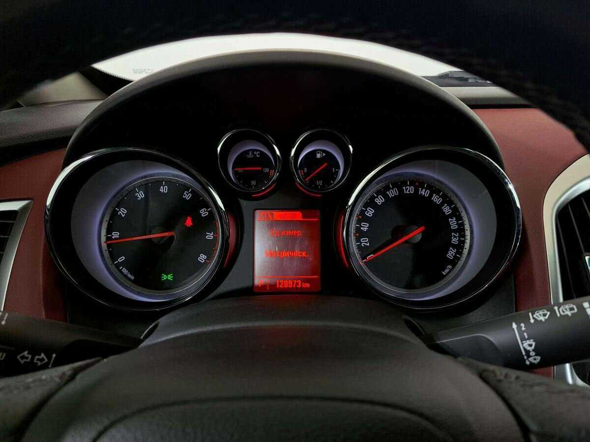 Купить Опель Астра, 2013, 120 970 км.. Фото: #10