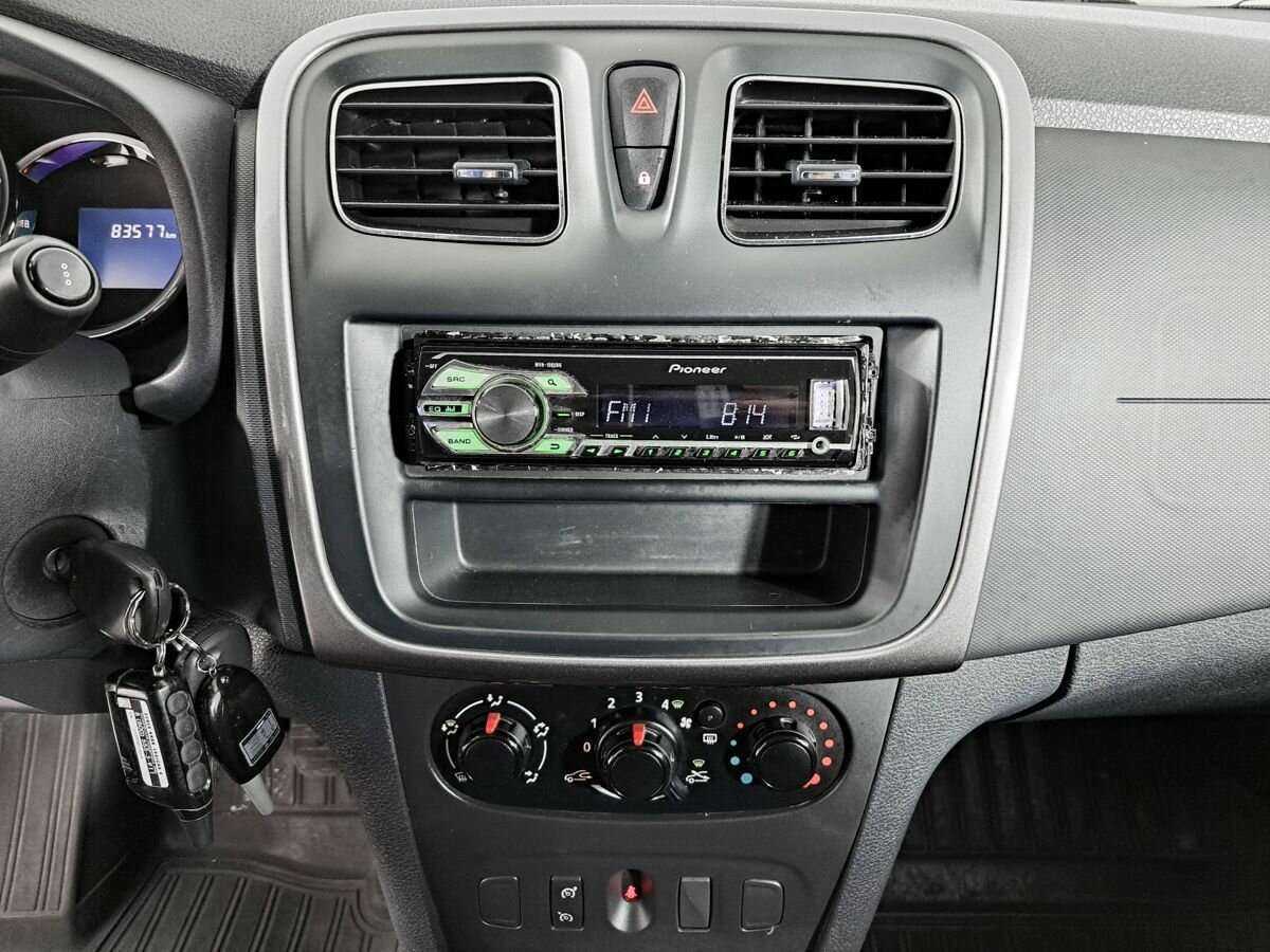 Купить Рено Сандеро, 2015, 83 576 км.. Фото: #12