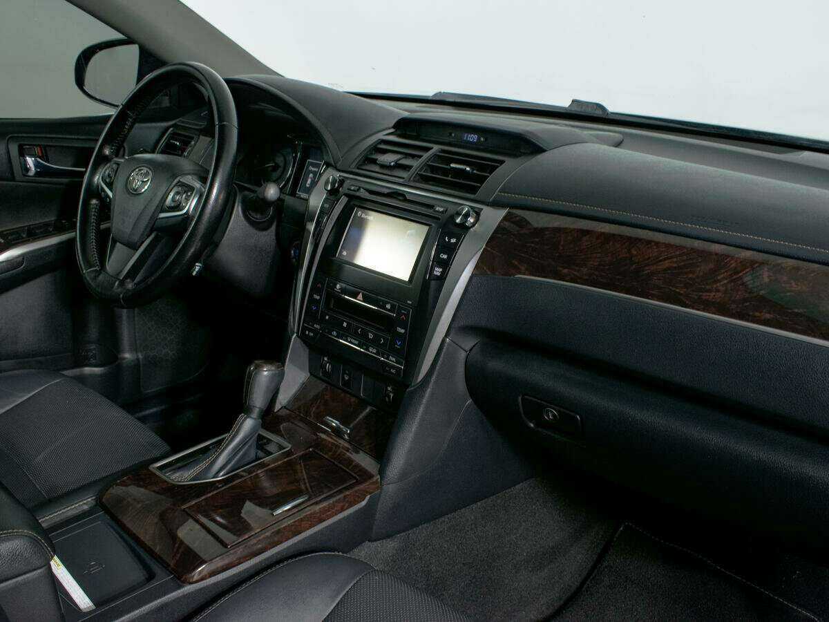 Купить Toyota Camry, 2017, 163 127 км.. Фото: #8