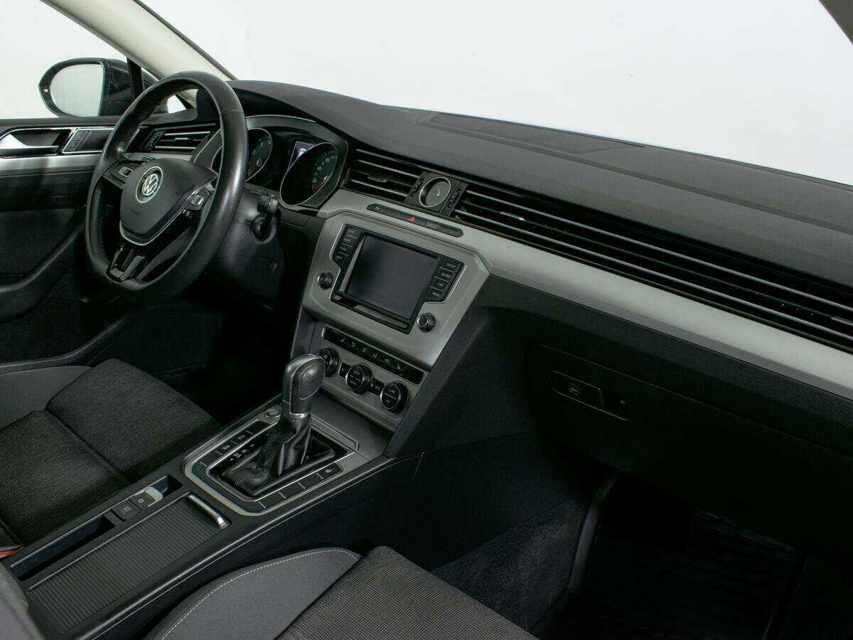 Купить Volkswagen Passat, 2017, 86 554 км.. Фото: #6