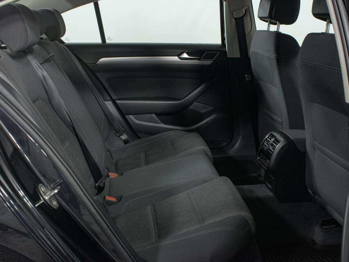 Купить Volkswagen Passat, 2017, 86 554 км.. Фото: #9