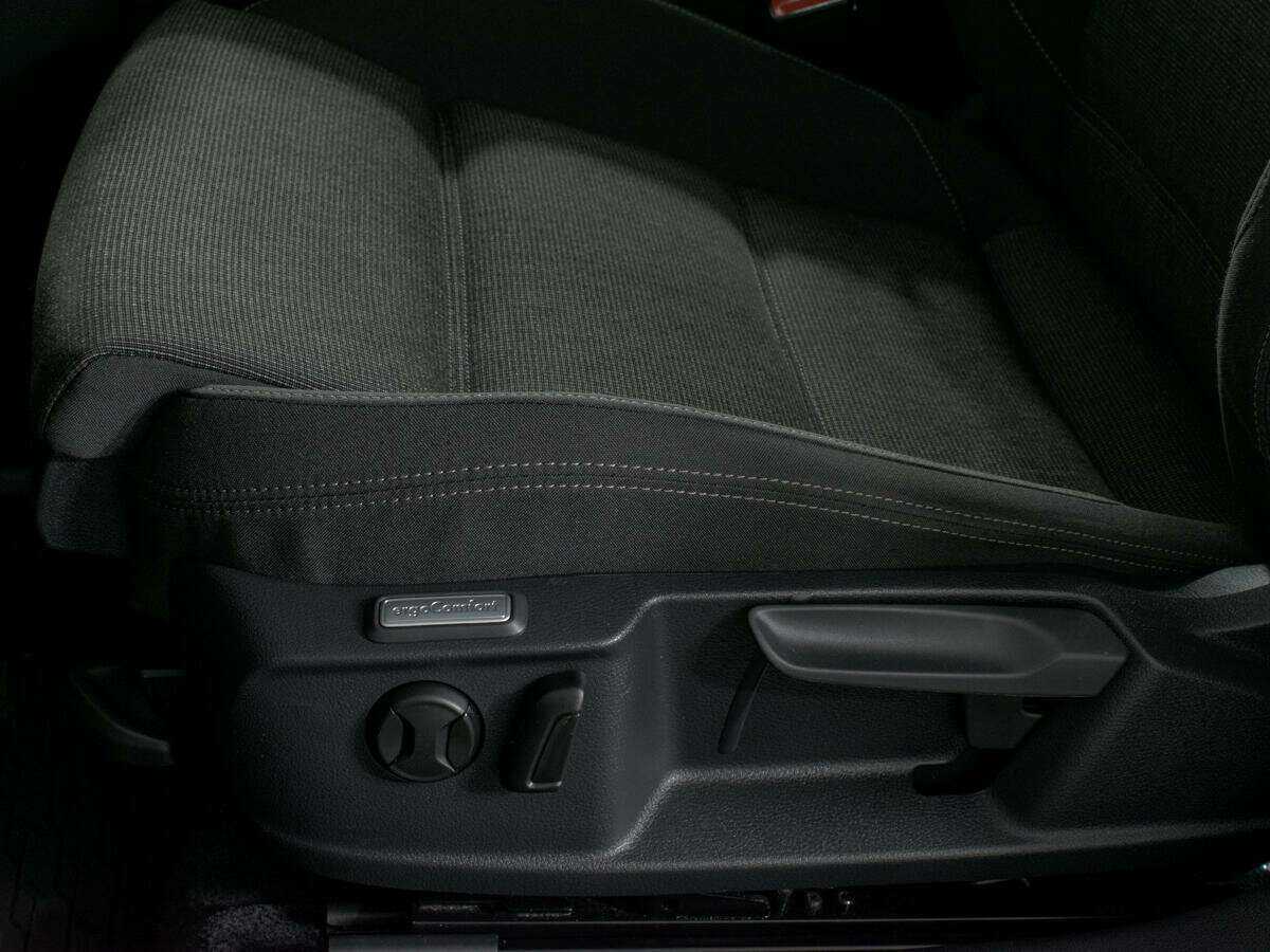 Купить Volkswagen Passat, 2017, 86 554 км.. Фото: #14