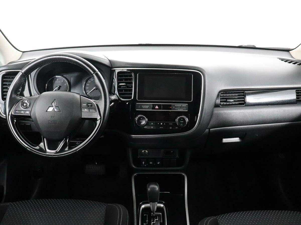 Купить Mitsubishi Outlander, 2018, 142 656 км.. Фото: #10