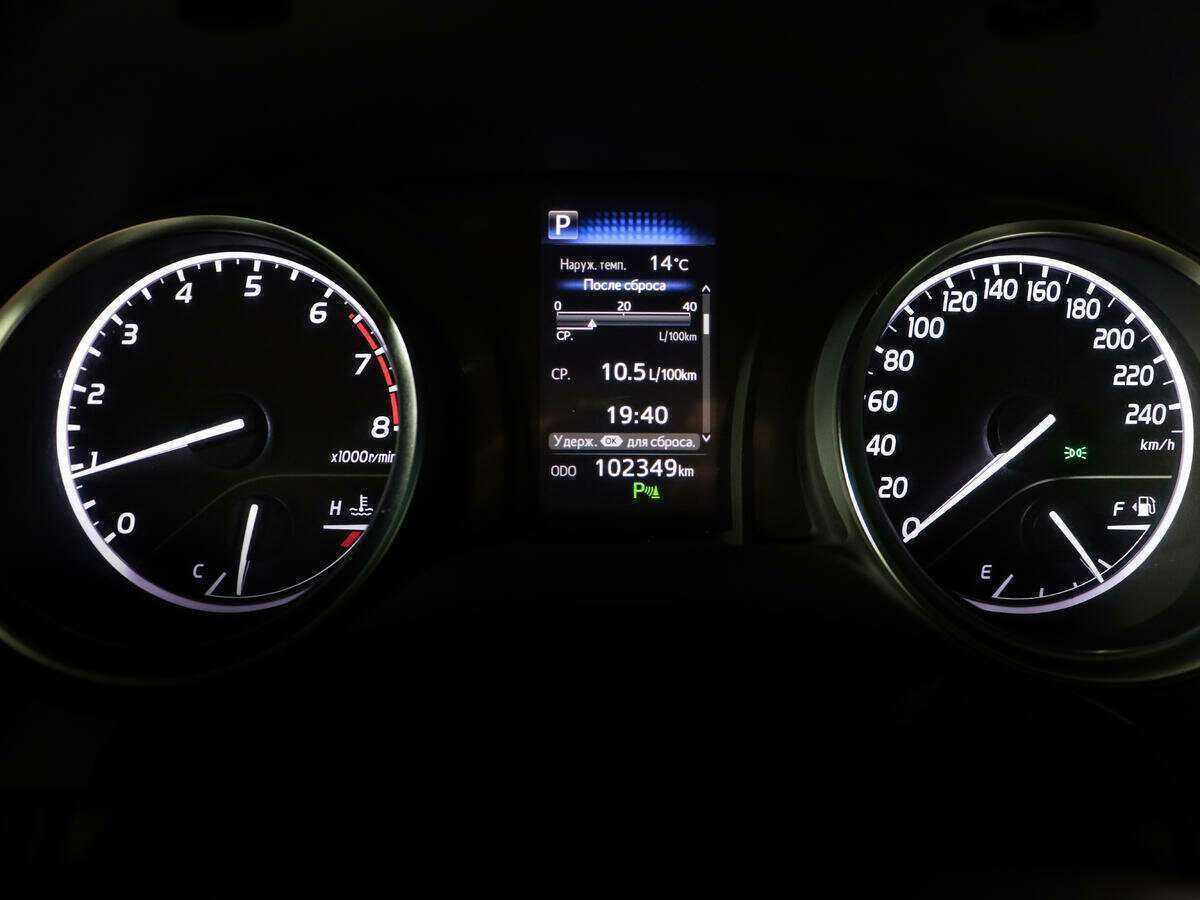 Купить Toyota Camry, 2019, 102 348 км.. Фото: #8