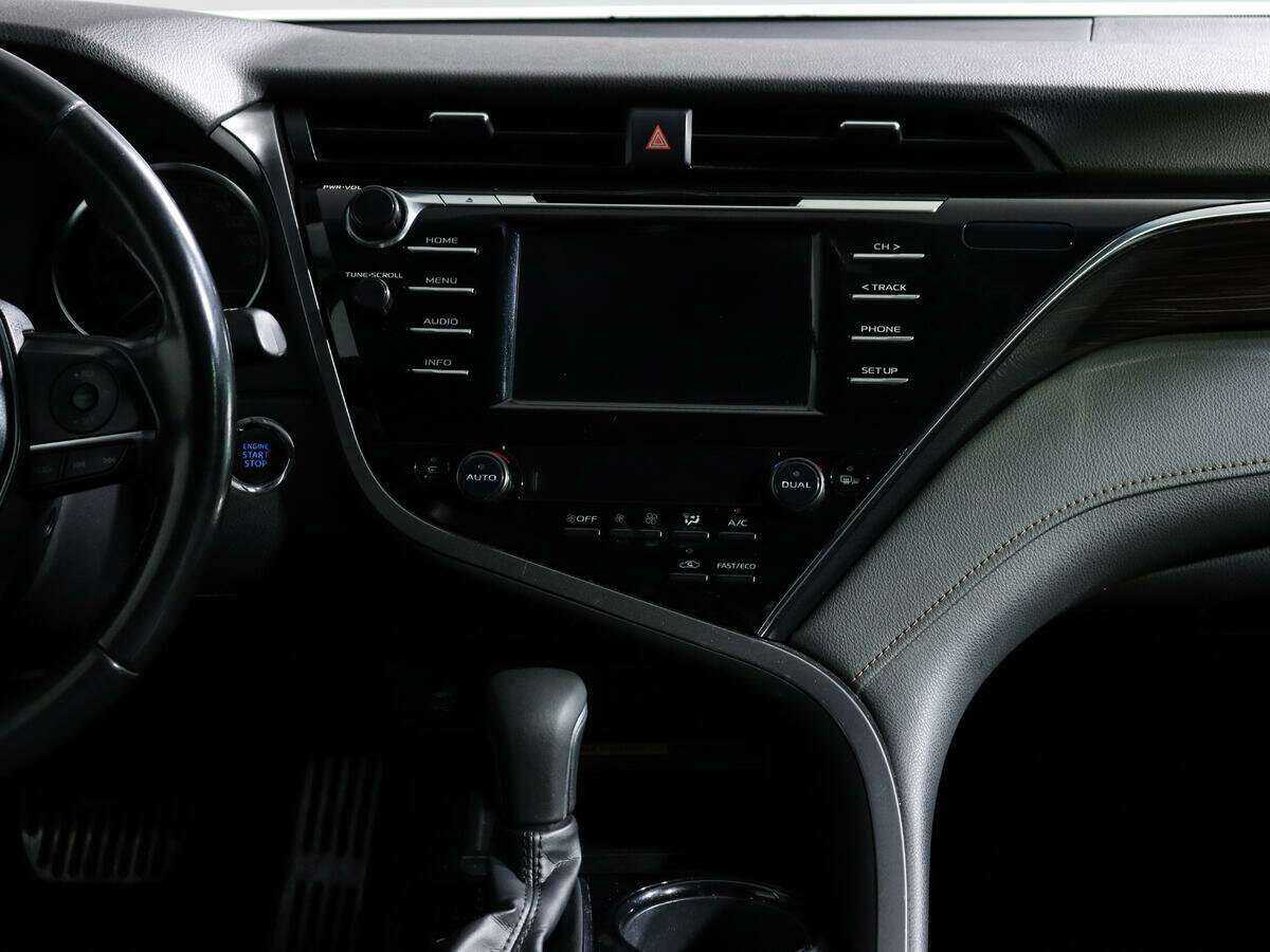 Купить Toyota Camry, 2019, 102 348 км.. Фото: #10