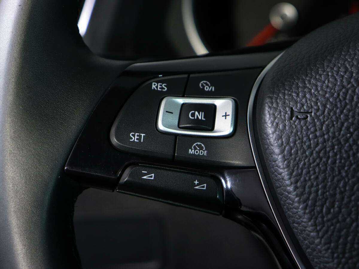 Купить Volkswagen Tiguan, 2017, 124 700 км.. Фото: #14