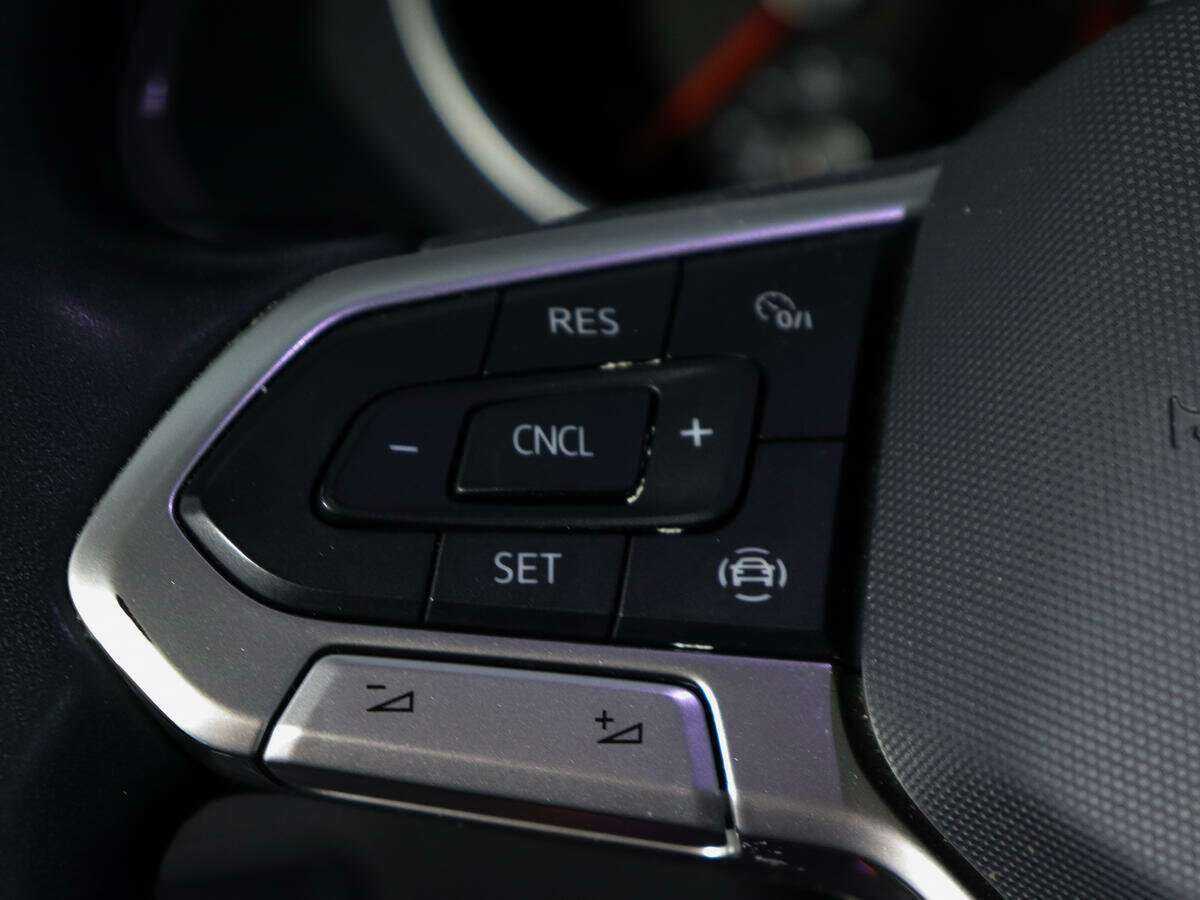 Купить Volkswagen Tiguan, 2020, 43 933 км.. Фото: #17