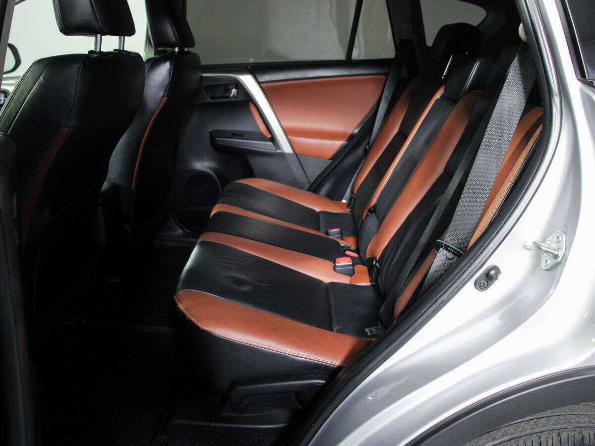 Купить Toyota RAV4, 2014, 127 941 км.. Фото: #6