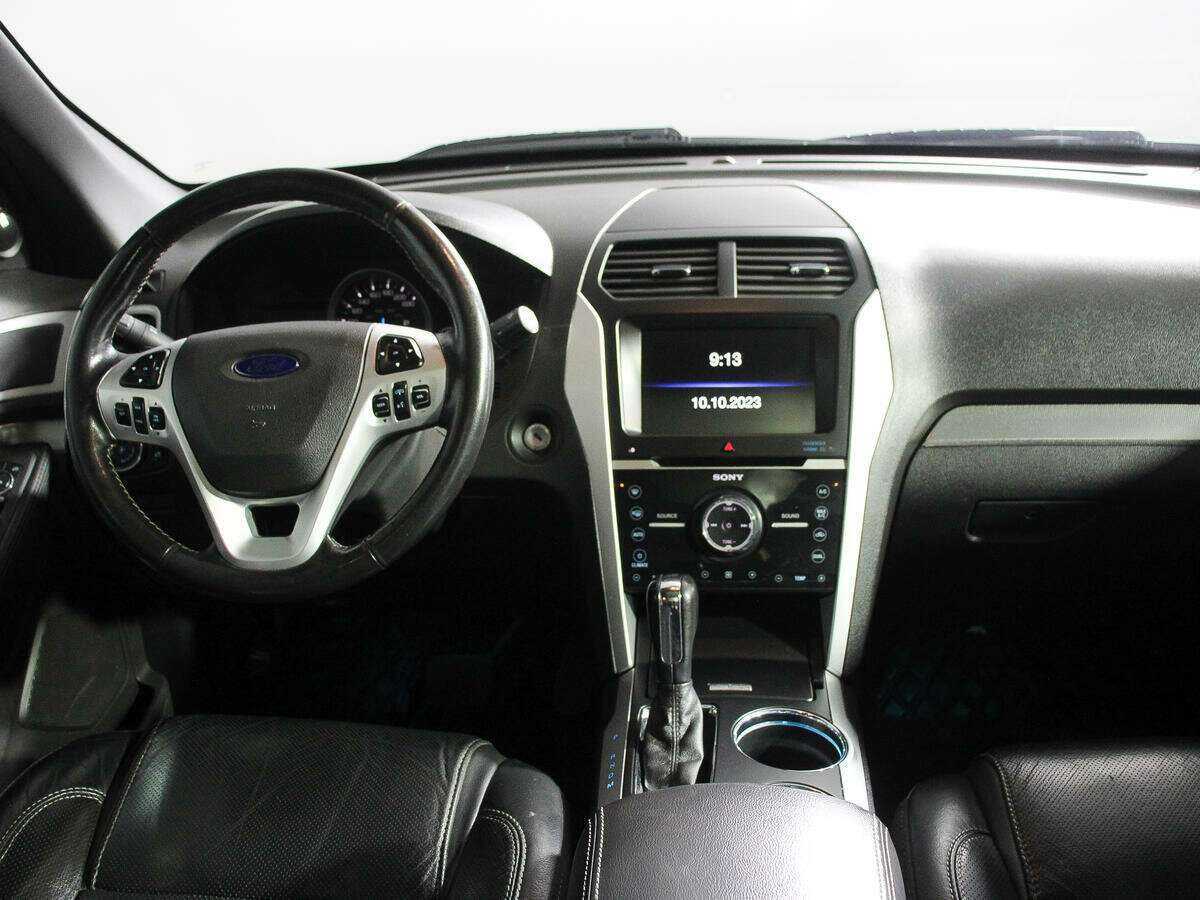 Купить Ford Explorer, 2013, 150 300 км.. Фото: #9