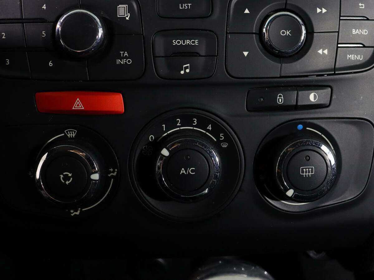 Купить Citroen C4, 2013, 117 570 км.. Фото: #18