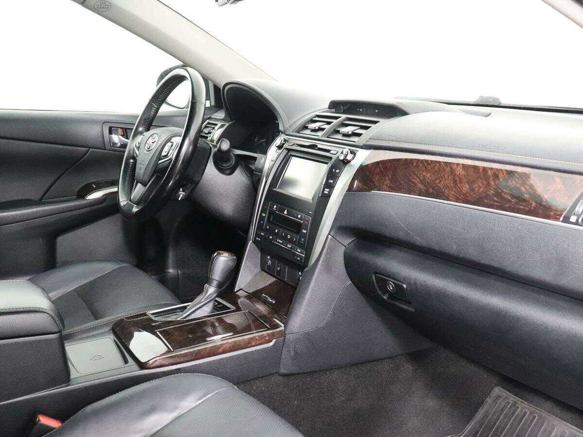 Купить Toyota Camry, 2018, 158 733 км.. Фото: #6