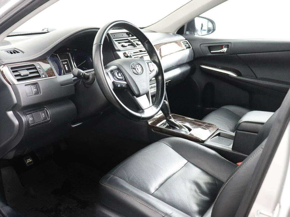 Купить Toyota Camry, 2018, 158 733 км.. Фото: #7