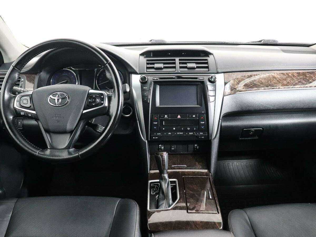 Купить Toyota Camry, 2018, 158 733 км.. Фото: #10