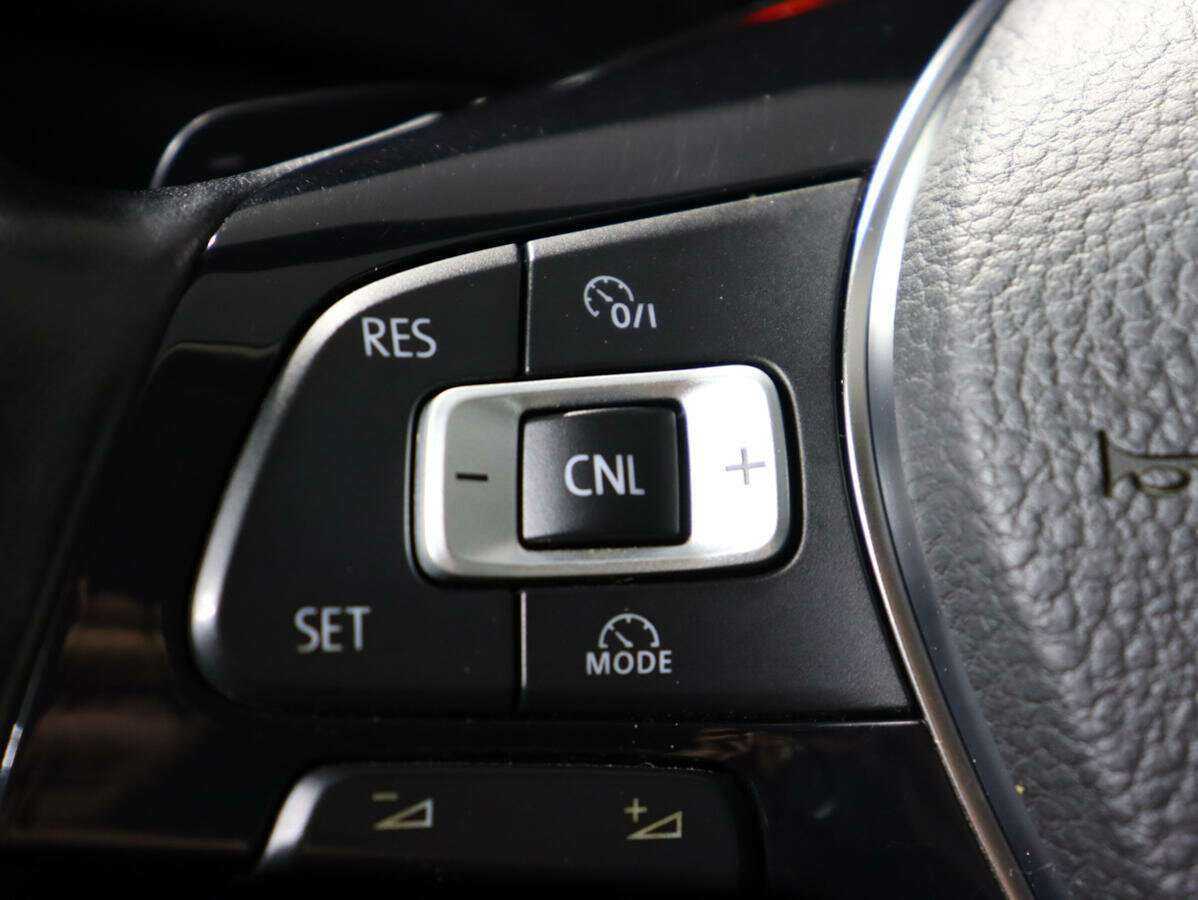 Купить Volkswagen Tiguan, 2018, 118 948 км.. Фото: #17