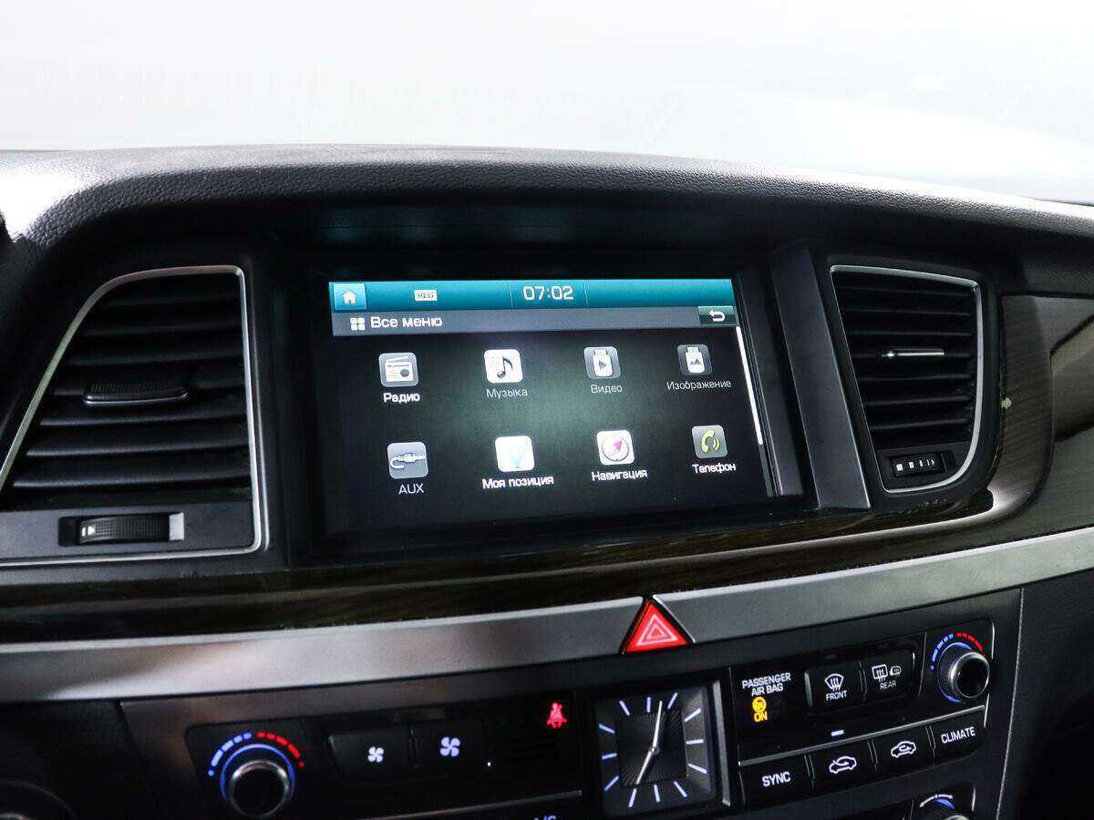 Купить Hyundai Genesis, 2014, 223 227 км.. Фото: #13