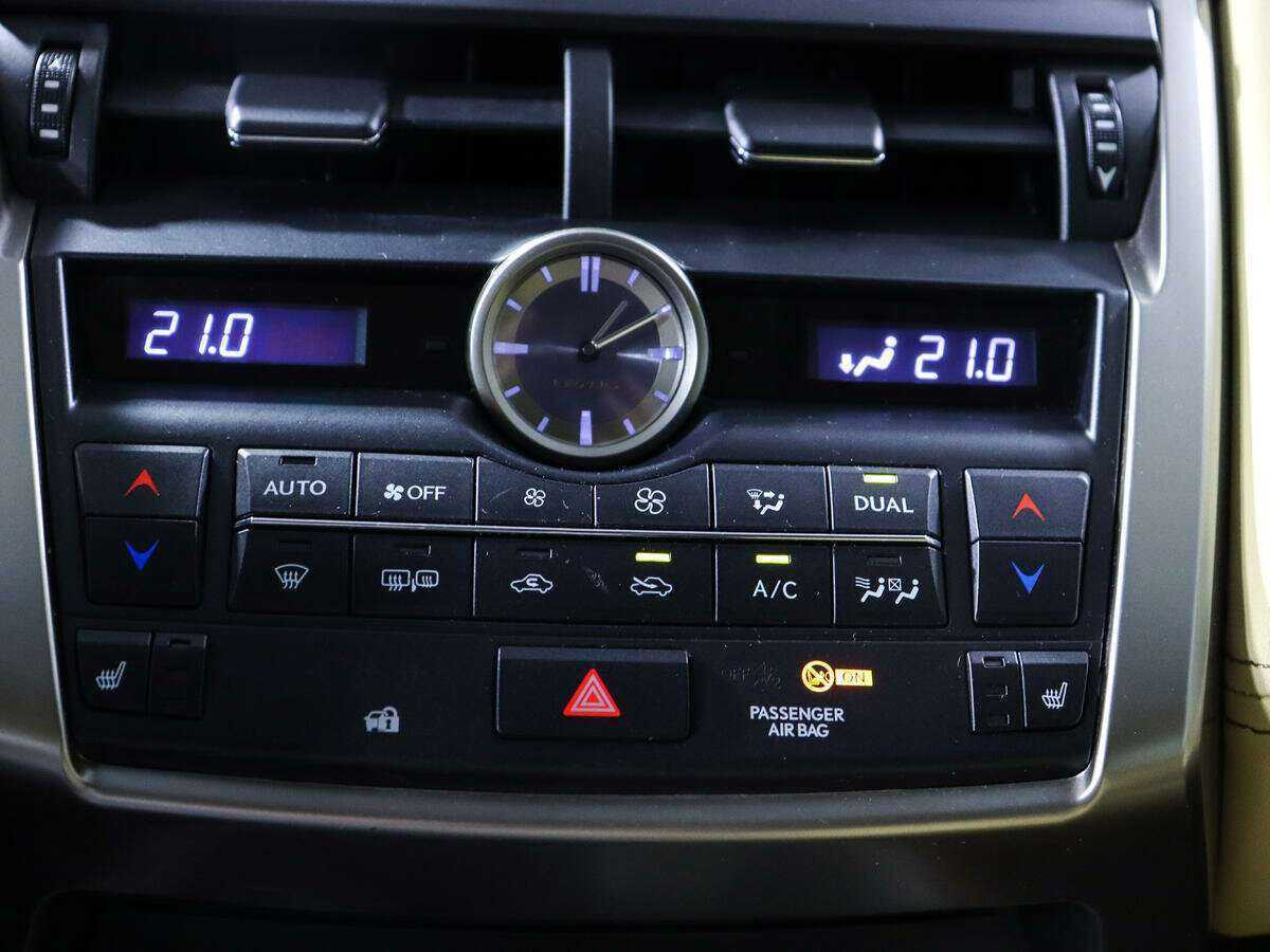 Купить Lexus NX, 2016, 106 000 км.. Фото: #17