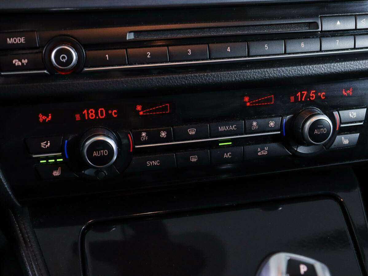 Купить BMW 5 серии, 2013, 130 000 км.. Фото: #16