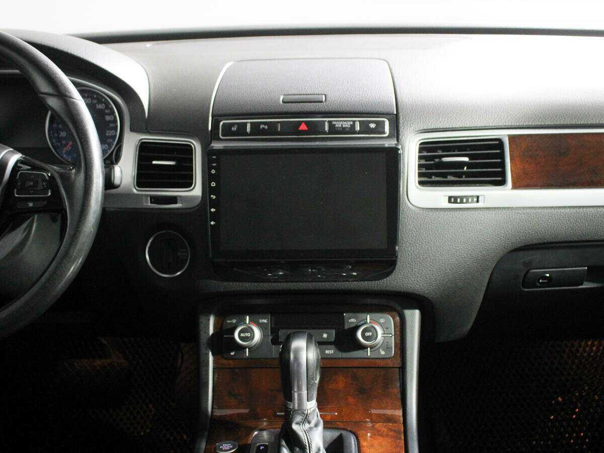 Купить Volkswagen Touareg, 2015, 177 224 км.. Фото: #9