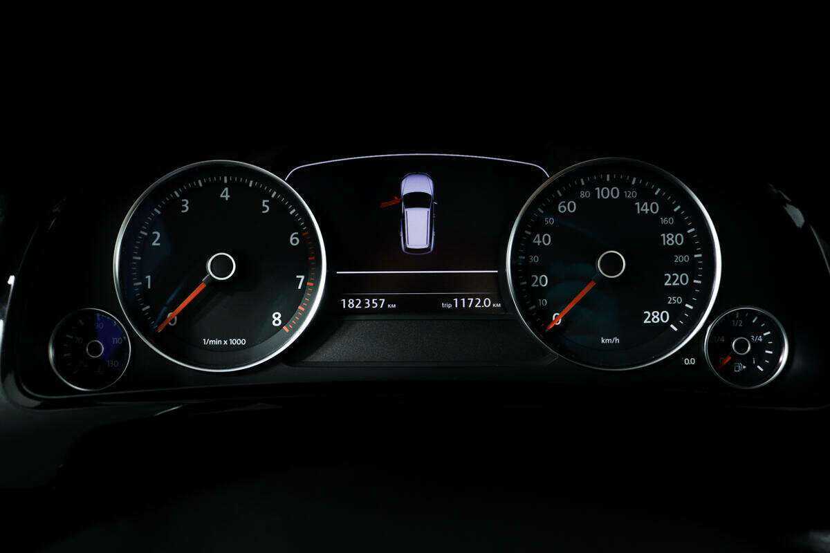 Купить Volkswagen Touareg, 2013, 182 356 км.. Фото: #9