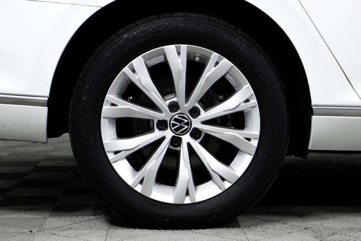 Купить Volkswagen Passat, 2018, 51 460 км.. Фото: #12