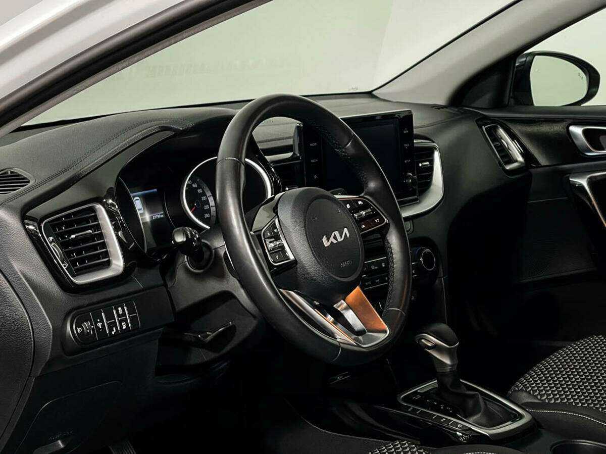 Купить Kia Ceed, 2021, 27 000 км.. Фото: #10