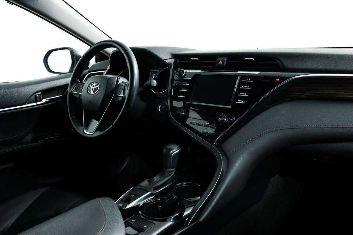 Купить Toyota Camry, 2019, 59 812 км.. Фото: #8