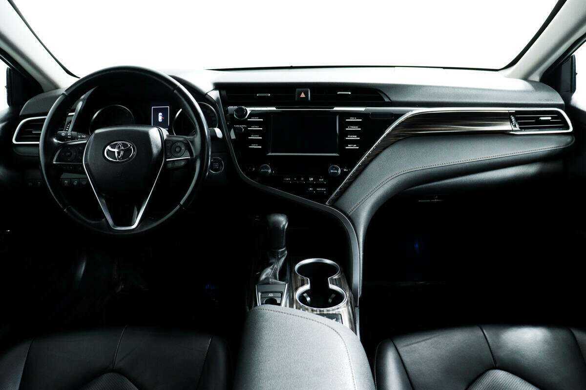 Купить Toyota Camry, 2020, 82 815 км.. Фото: #10
